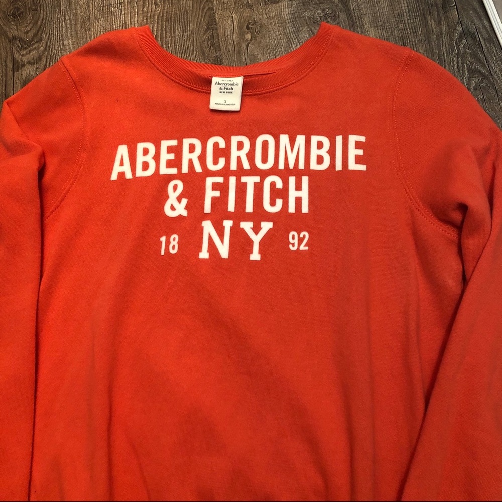 ABERCROMBIE WOMENS CREW NECK